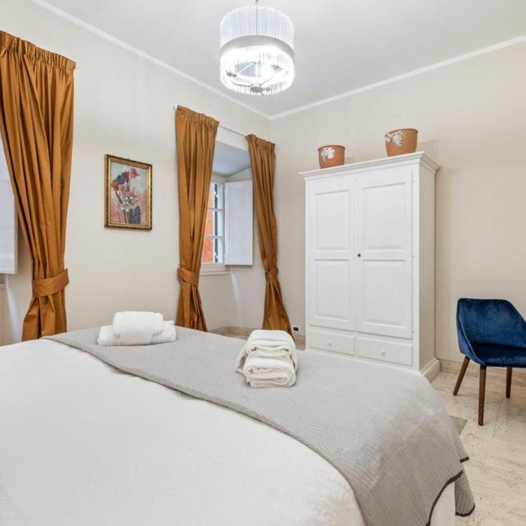 Lux and Charme between Trevi and Pantheon - Three-Bedroom Apartment - 8