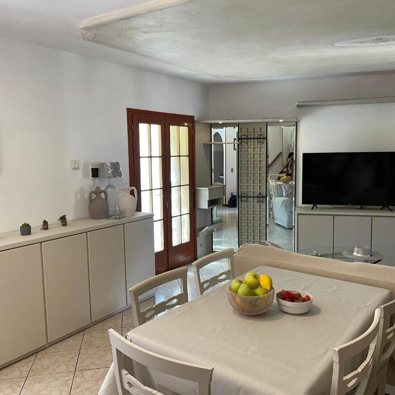 LOLA HOME - Appartamento con 2 Camere da Letto - 9