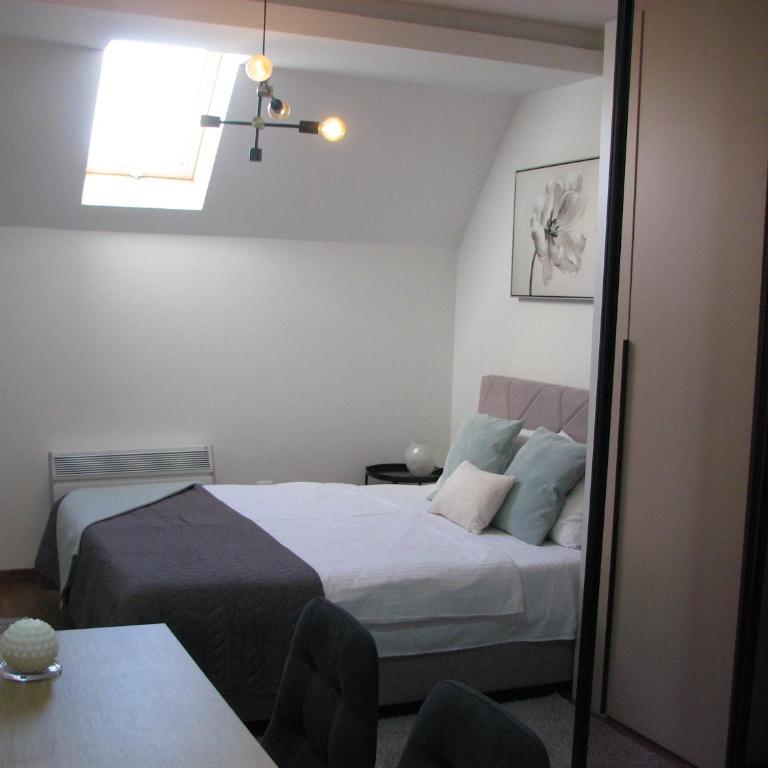 B&S Apartments - King Studio - 24