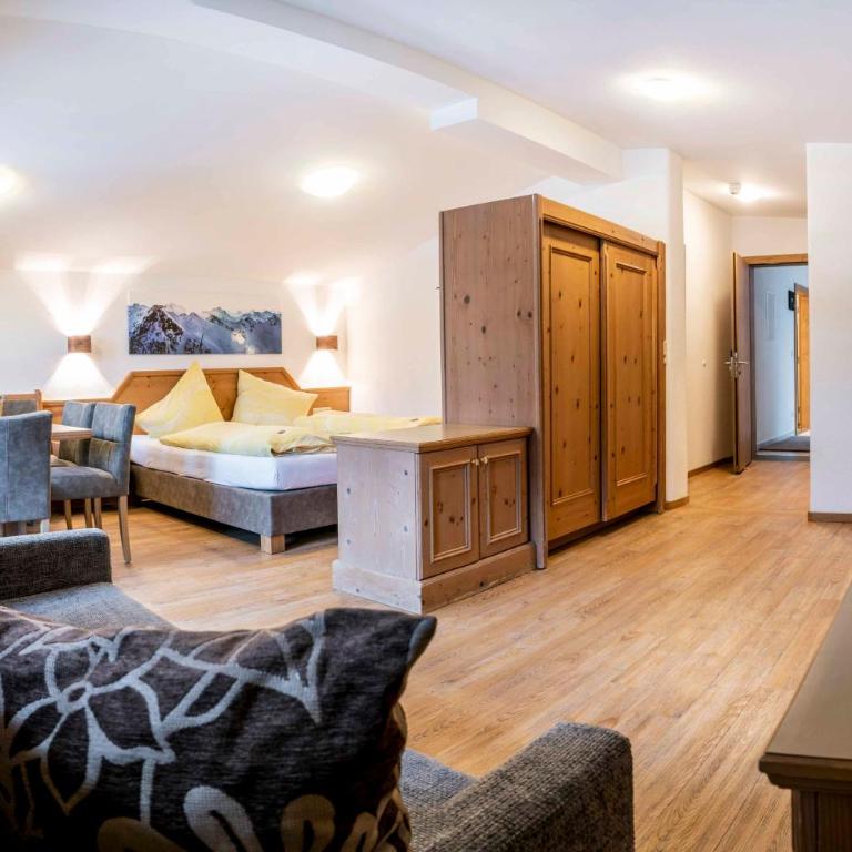 Almhof-Reithof Pitztal - Apartment - 1