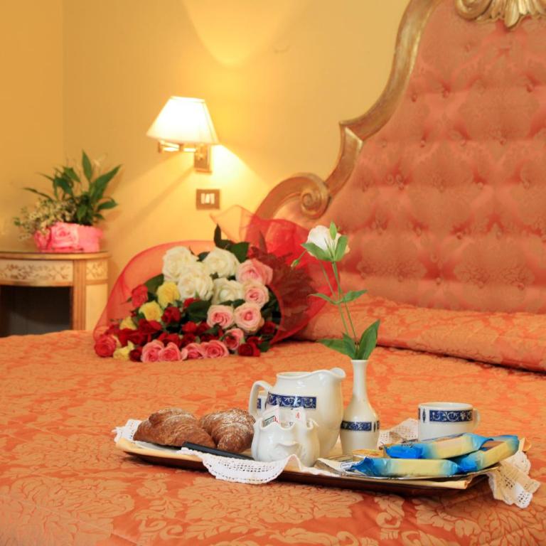 Hotel Nuovo Savi - Standard Dreibettzimmer - 2