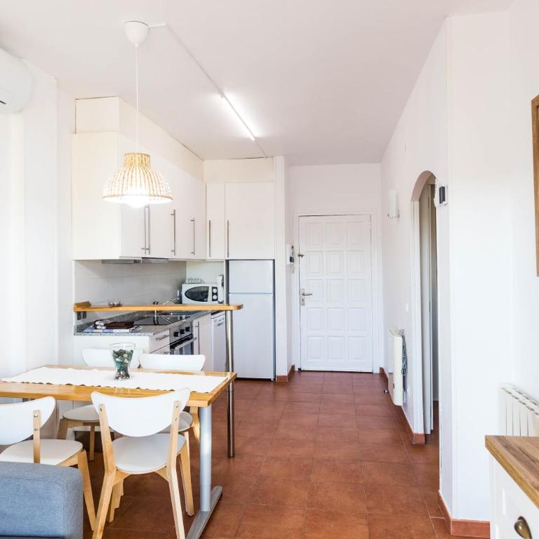 APARTAMENTO PIE DE PLAYA-Wifi free - Apartamento de 2 dormitorios - 3