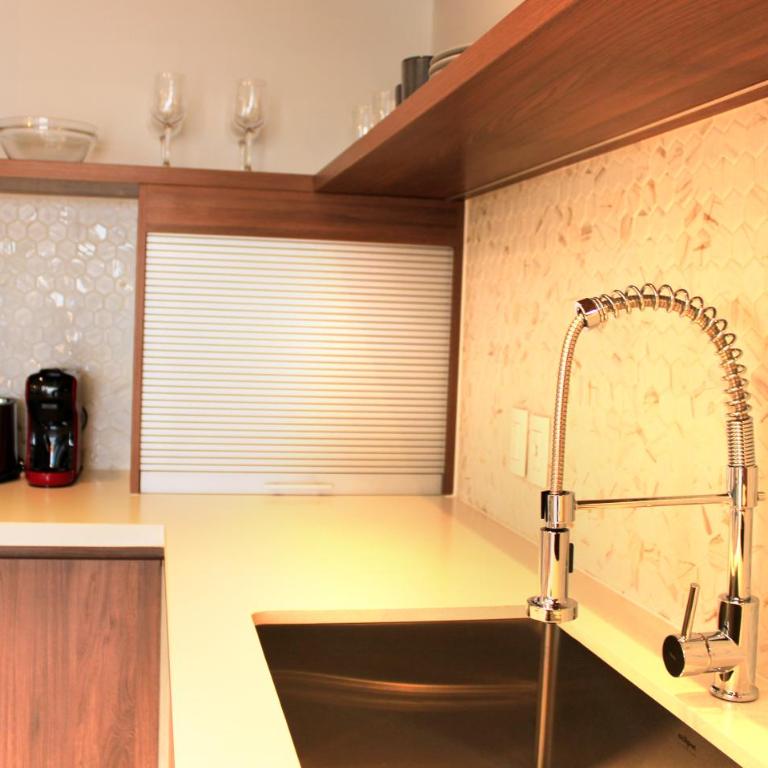 Singular Dream Vacation Rentals - Suite con balcón - 1
