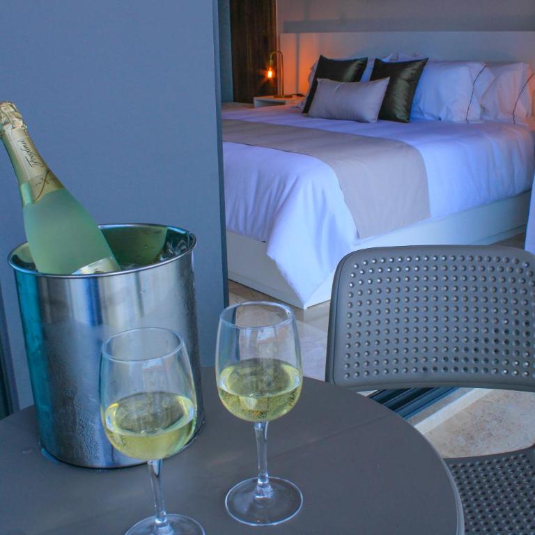 Singular Dream Vacation Rentals - Suite con balcón - 11