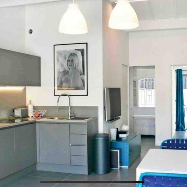 Maison moderne avec piscine et tennis - Haus mit 2 Schlafzimmern - 2