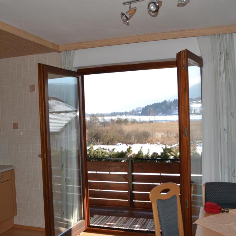 Gästehaus Lindermuth - Großes Apartment mit 1 Schlafzimmer und Balkon - 5