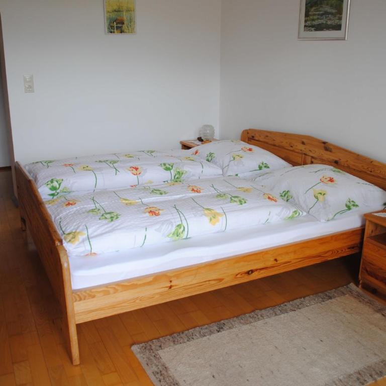 Gästehaus Lindermuth - Großes Apartment mit 1 Schlafzimmer und Balkon - 3