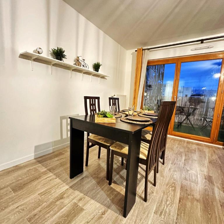 La plaine paisible - 15mn Paris 15mn Stade de France - Two-Bedroom Apartment - 3