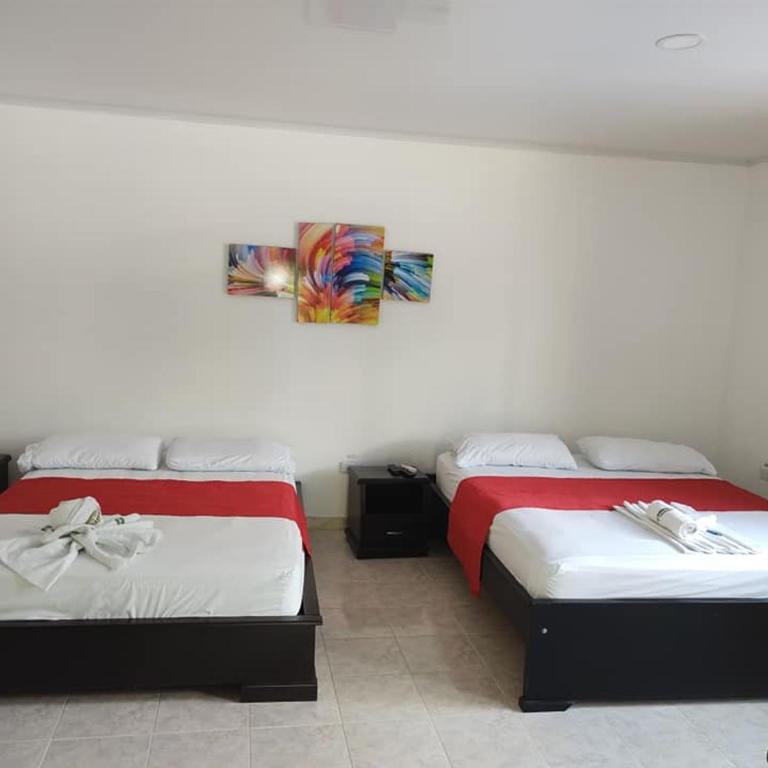Hotel Campo Verde - Habitación Doble Estándar con 2 camas dobles - 5