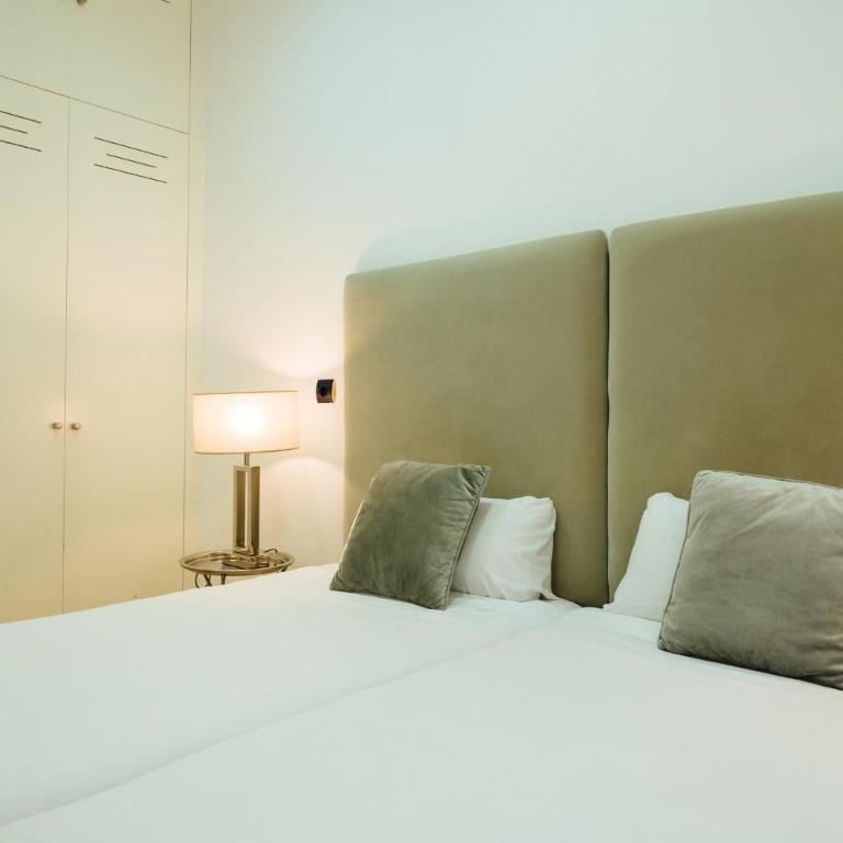 HomeySeville-Amazing Views Cathedral Tomas de Ibarra - 8 pax, Parking Optional - Apartamento de 3 dormitorios - 74
