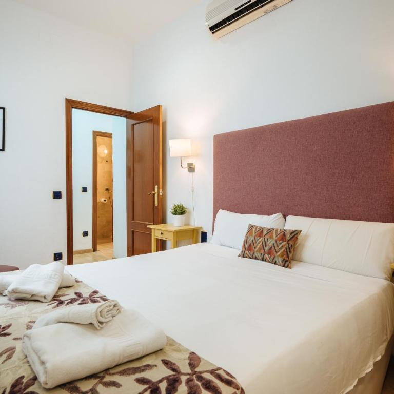 HomeySeville-Amazing Views Cathedral Tomas de Ibarra - 8 pax, Parking Optional - Apartamento de 3 dormitorios - 9
