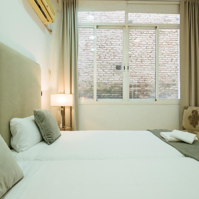 HomeySeville-Amazing Views Cathedral Tomas de Ibarra - 8 pax, Parking Optional - Apartamento de 3 dormitorios - 35
