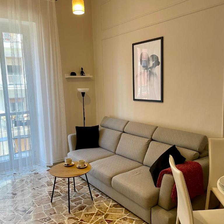 Two Balcony Central Bari - Appartamento con Balcone - 3
