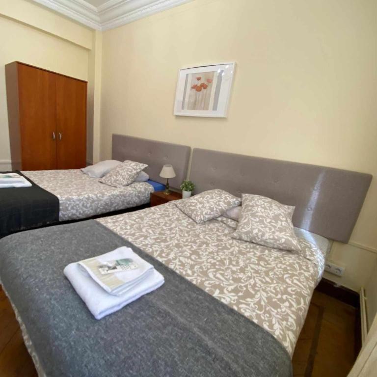 FlipHouse Rooms Pensión⭐ - Large Double Room - 4