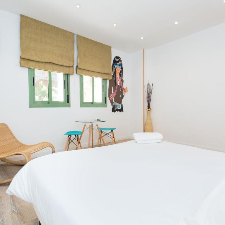 Cathedral Apartments - Standard Studio - 16