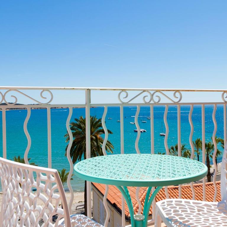 Les Galets Hôtel et B&B - Chambre Double Supérieure avec Terrasse - Vue sur Mer - 10