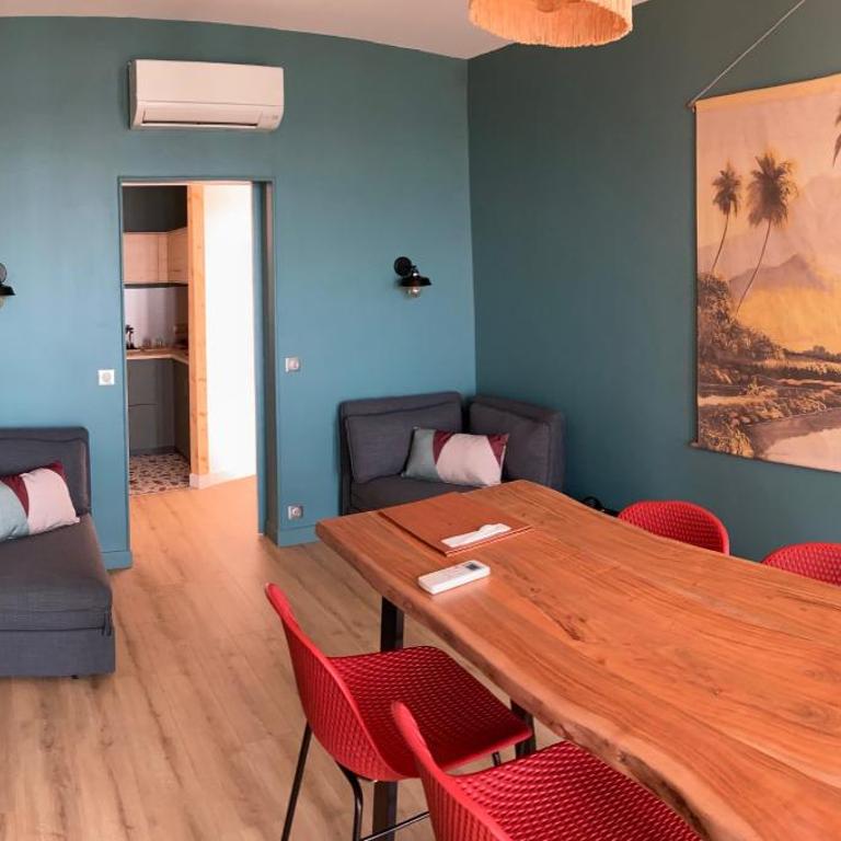Les Galets Hôtel et B&B - Chambre Familiale (4 Personnes) avec Terrasse - Vue Panoramique sur Mer - 5