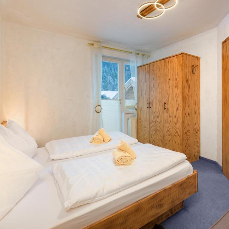Landhaus Josefa - Two-Bedroom Apartment with Balcony and Mountain View - 5