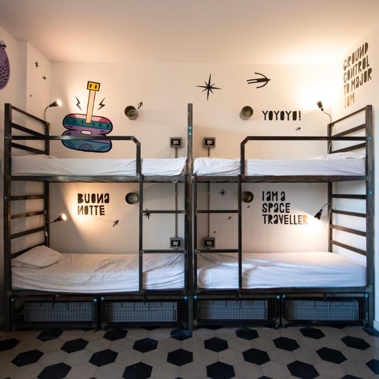 Madama Hostel & Bistrot - Posto Letto in Dormitorio Misto con 8 Letti - 5