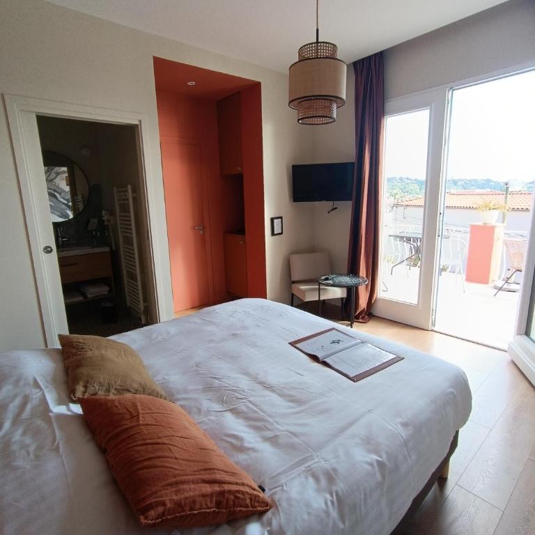 Les Galets Hôtel et B&B - Chambre Double avec Terrasse - 2