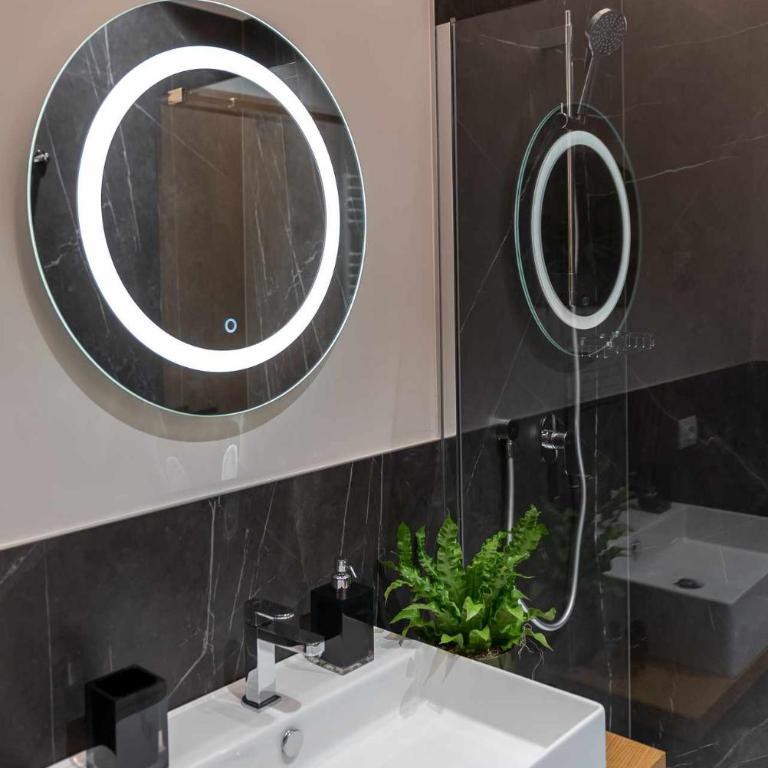 Buranelli Charme Rooms - Chambre Double Deluxe avec Douche - 13