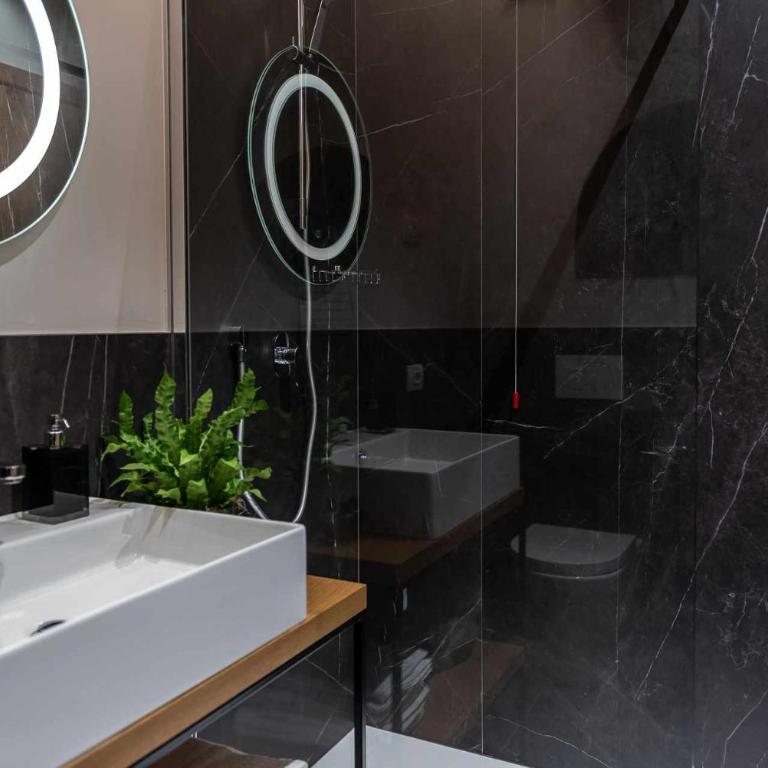 Buranelli Charme Rooms - Chambre Double Deluxe avec Douche - 14