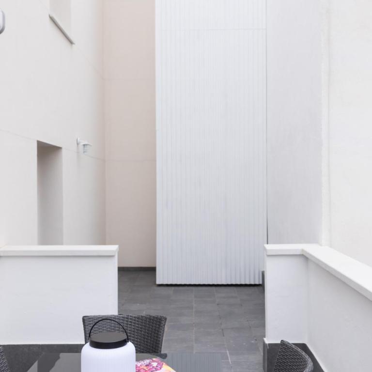 Dobo Madrid Las Torres - Two-Bedroom Apartment with Terrace - 3