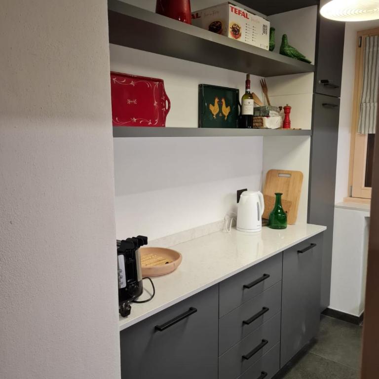 GEMBRO - Appartamento con 2 Camere da Letto - 4