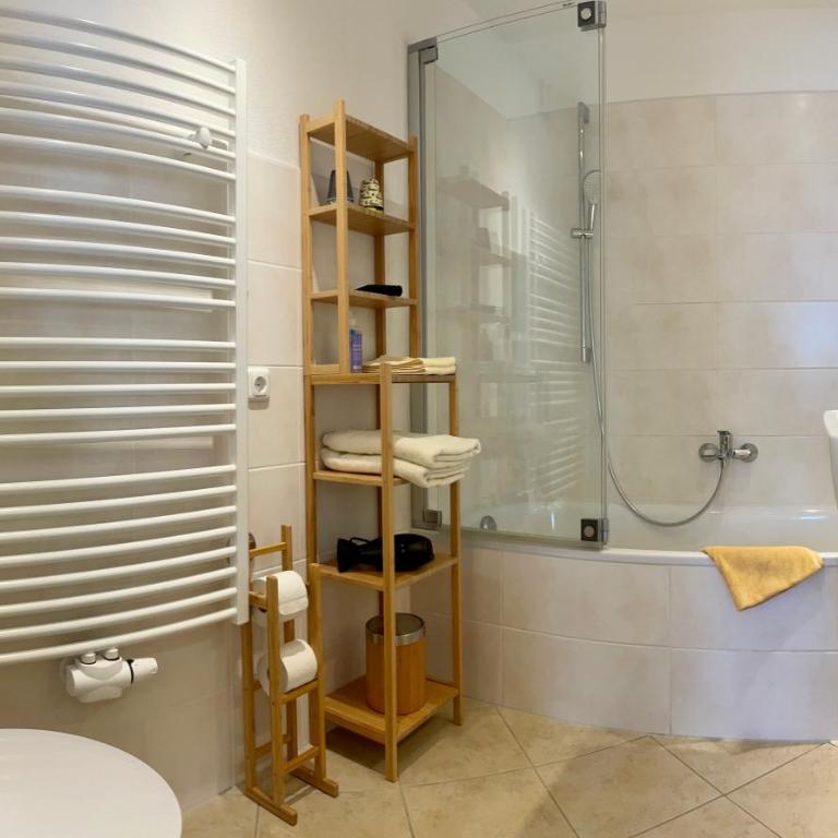 Ferienwohnung Gästehaus Am Buchenbichl - Superior Apartment mit 1 Schlafzimmer, Balkon und Terrasse - 12