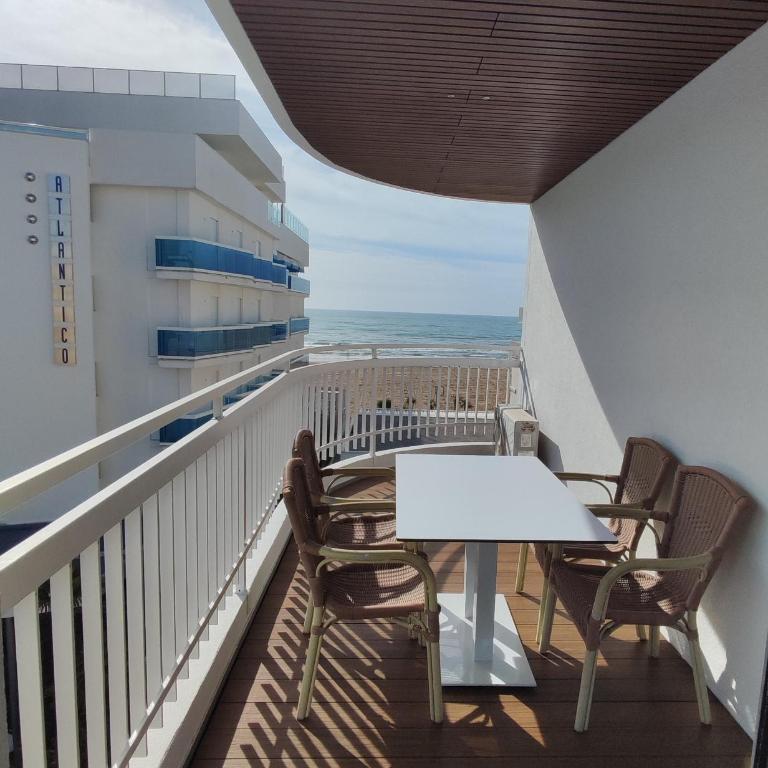Residence Atlantico - Appartamento con 1 Camera da Letto, Balcone e Vista Mare - 7