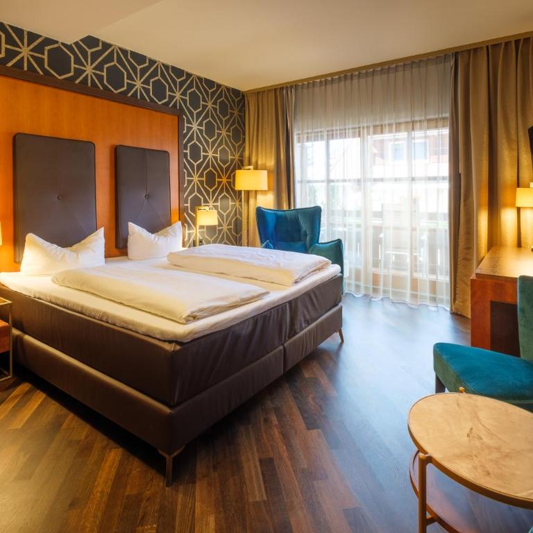 Hotel Mohren - Grand Deluxe Doppelzimmer mit Balkon - 1