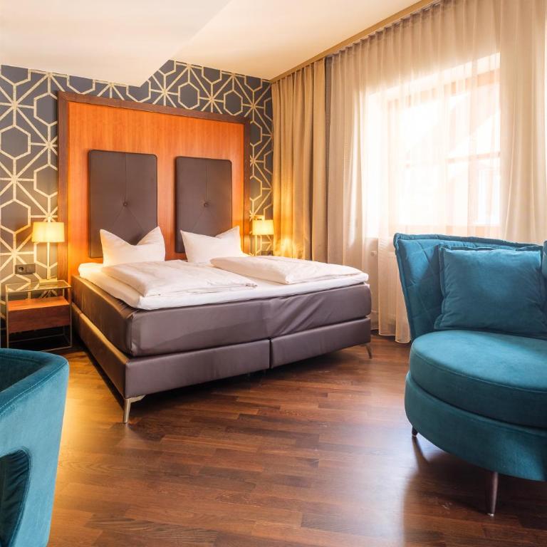 Hotel Mohren - Grand Deluxe Doppelzimmer mit Balkon - 3