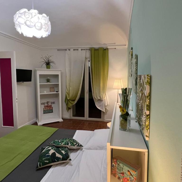 B&B Doralice - Double Room with Balcony and Private External Bathroom - 6
