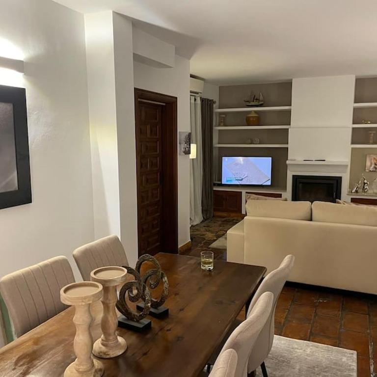 Classical corner town house in historical centre - Casa de 2 dormitorios - 16