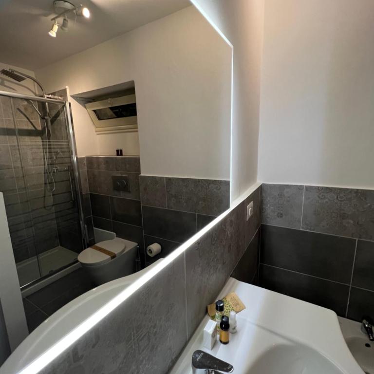 B&B Doralice - Double Room with Balcony - 8