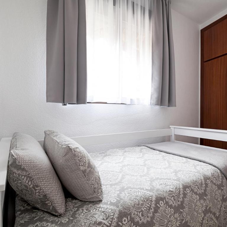 Hola Mar - Two-Bedroom Apartment - 10