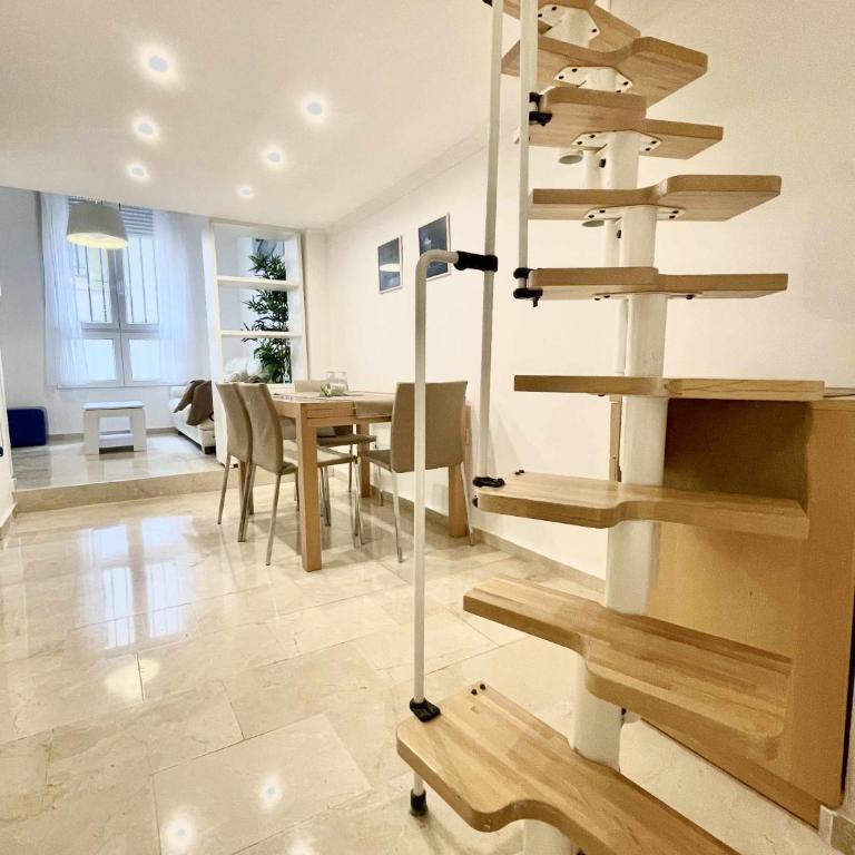 Apartamento centro en Málaga con PARKING GRATIS - Apartamento de 3 dormitorios - 25