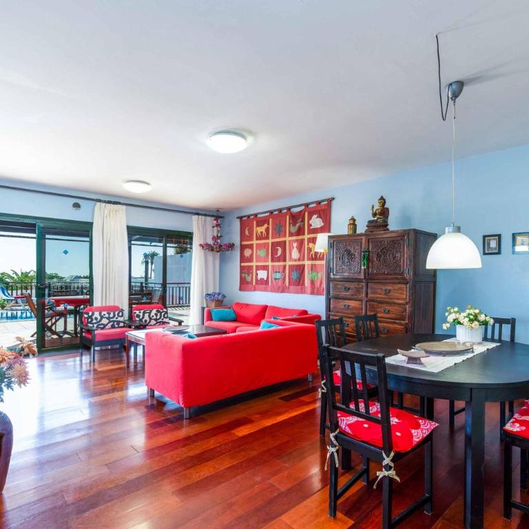 Puerta de Hierro - Three-Bedroom Villa - 14