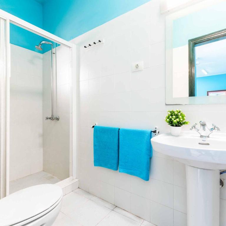 Puerta de Hierro - Three-Bedroom Villa - 26