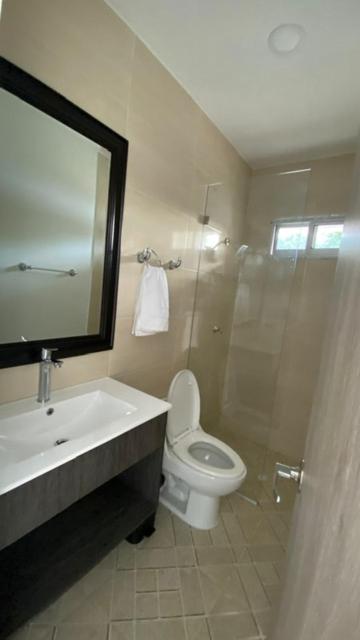 Hotel Castillo del Mar - Habitación Cuádruple con baño - 1