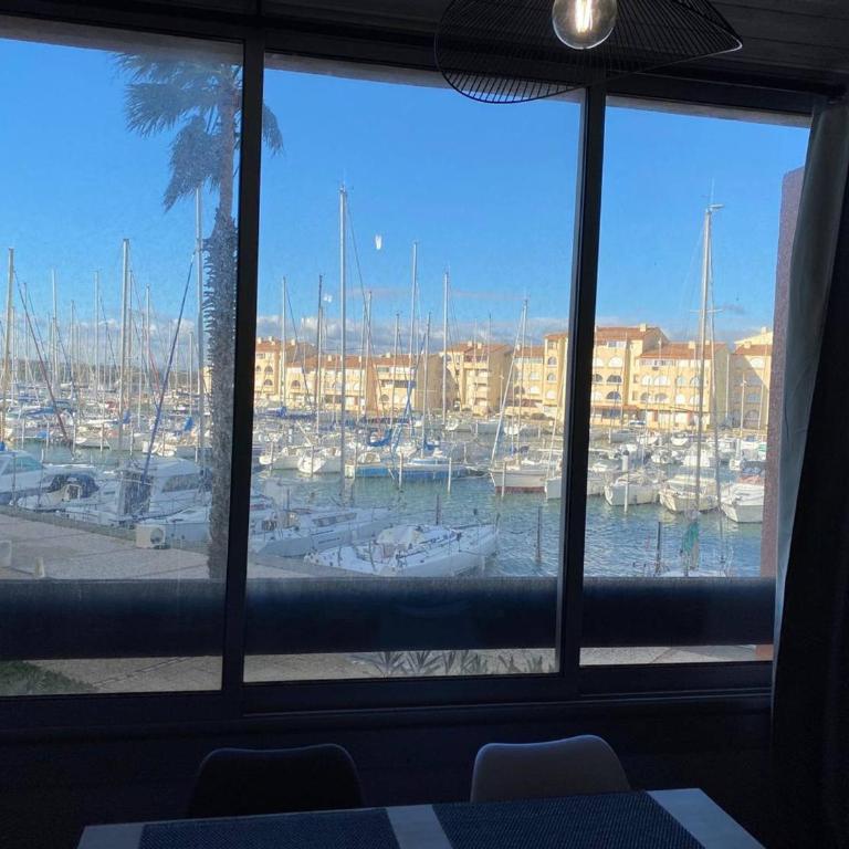 Appart 3 Pièces avec Clim pour 4 pers, Face Port à Port Leucate - FR-1-81-579 - Appartement - 8