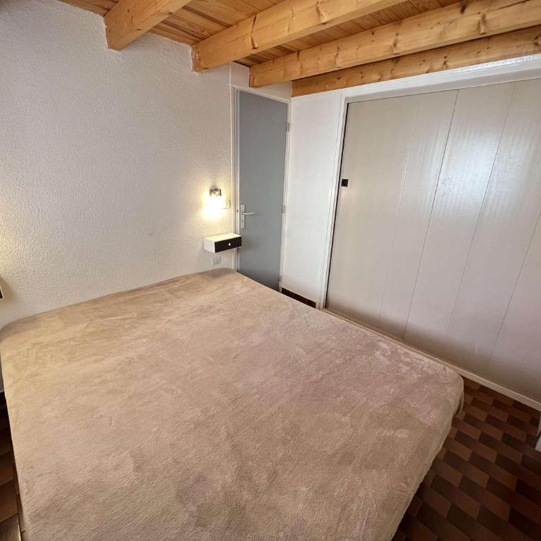 Appartement T2 Cabine, Rez-de-Jardin, Parking, Lave-Linge, Terrasse, Accès Plage à 30m - FR-1-702-16 - Apartment - 4