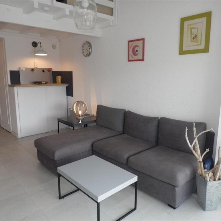 Studio mezzanine avec loggia, 4 couchages, parking privé - Estudio - 2