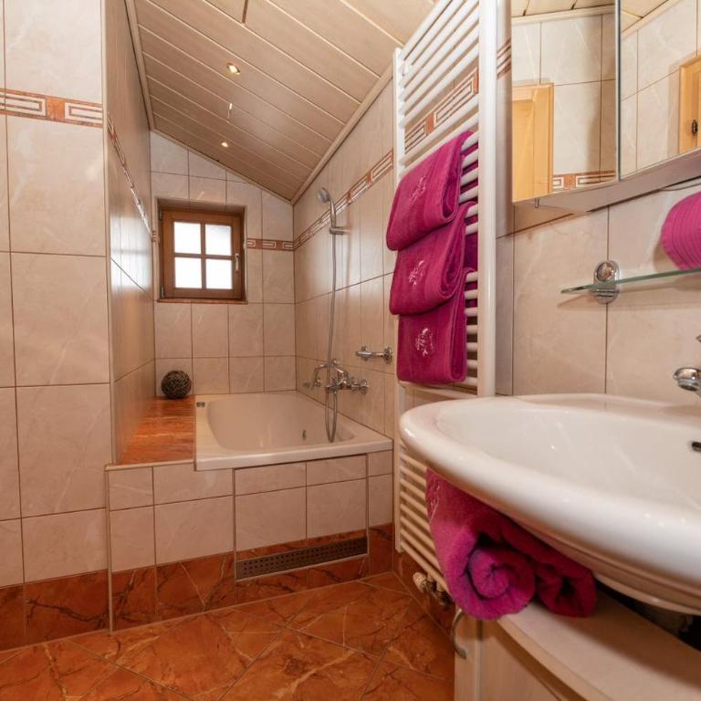 Appartements Lehenhof - Apartment mit 2 Schlafzimmern und Balkon - 9
