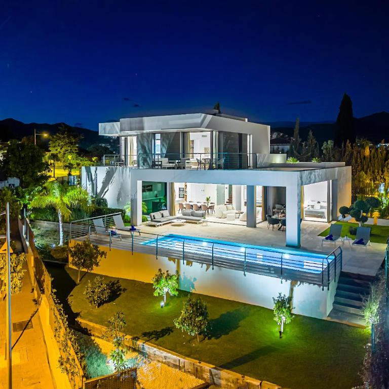 VACATION MARBELLA I Villa Schumacher, New Built, Sea View, Luxury, Private Pool, BBQ, Golfers Paradise, Entertainment Room - Villa - 49