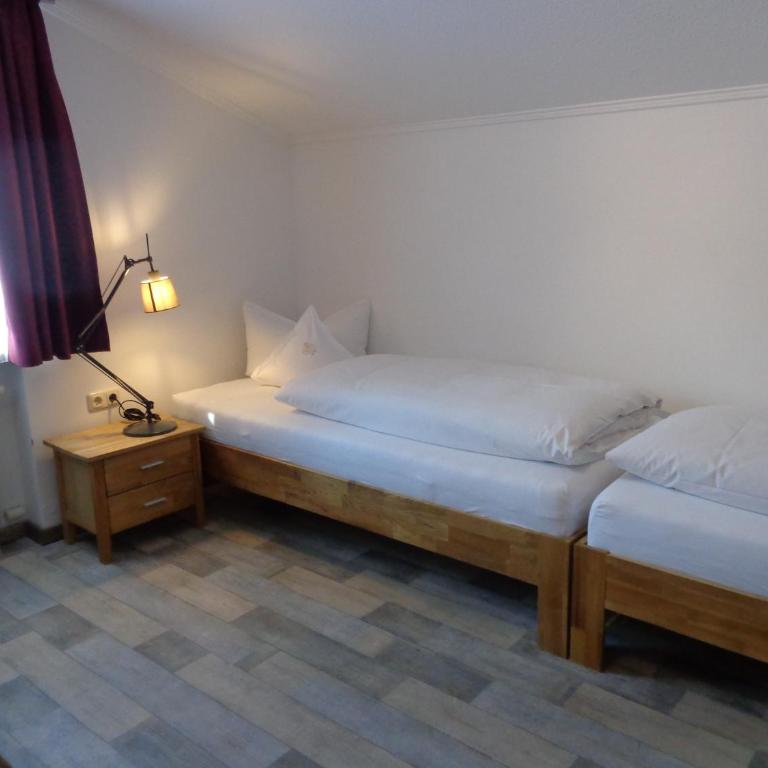 Hotel Garni Schlossblick - Standard Zweibettzimmer - 4