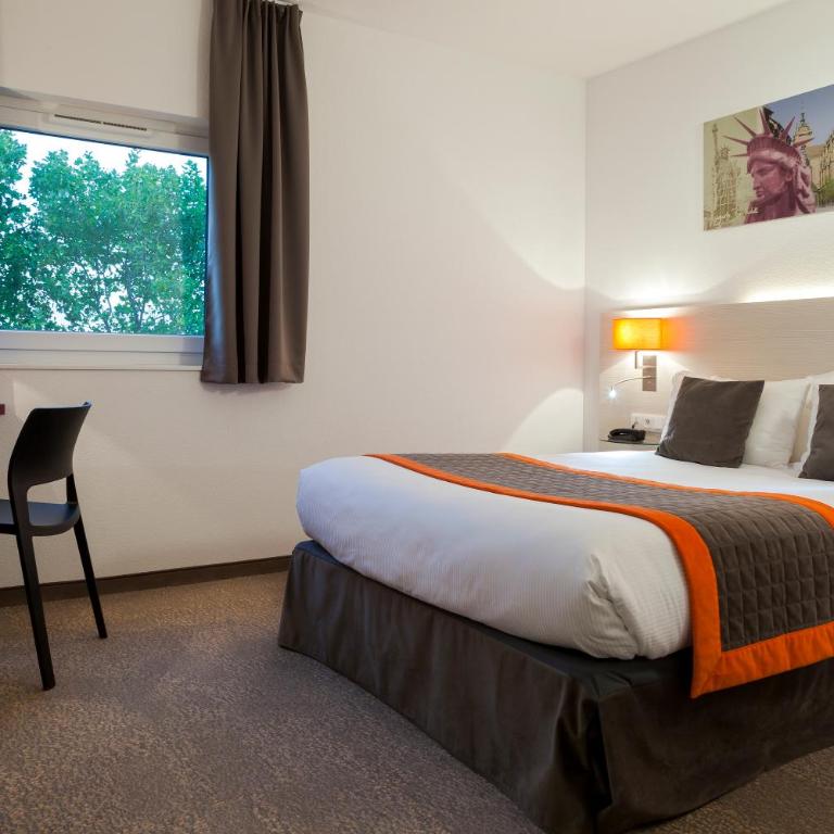Best Western Colmar Expo - Chambre Double Standard avec Douche Accessible en Fauteuil Roulant - Accessible aux Personnes à Mobilité Réduite - Non-Fumeurs - 6