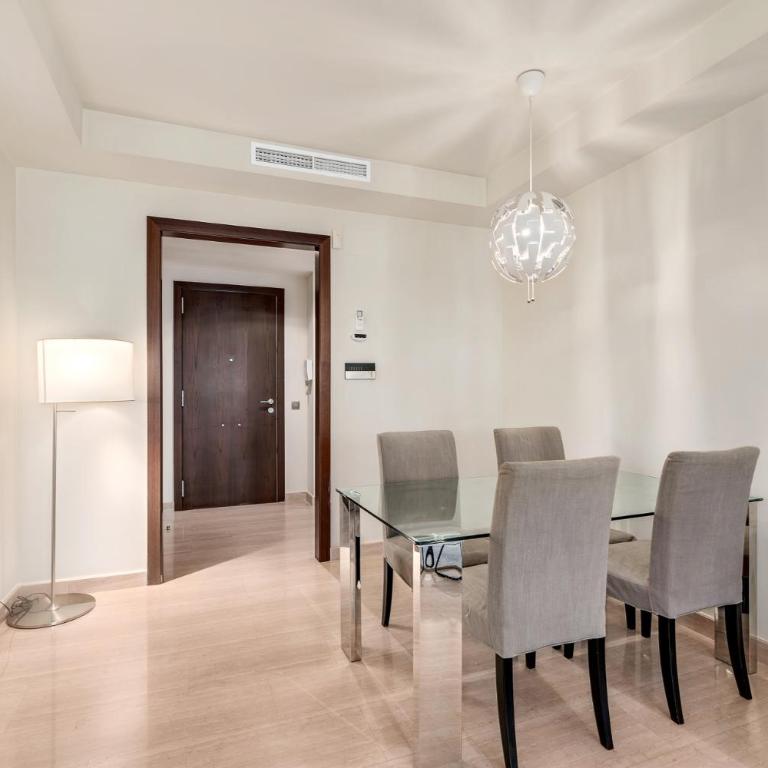 Modern & Peaceful 2BR APT w/Parking - Medina Banus - Two-Bedroom Apartment - 9