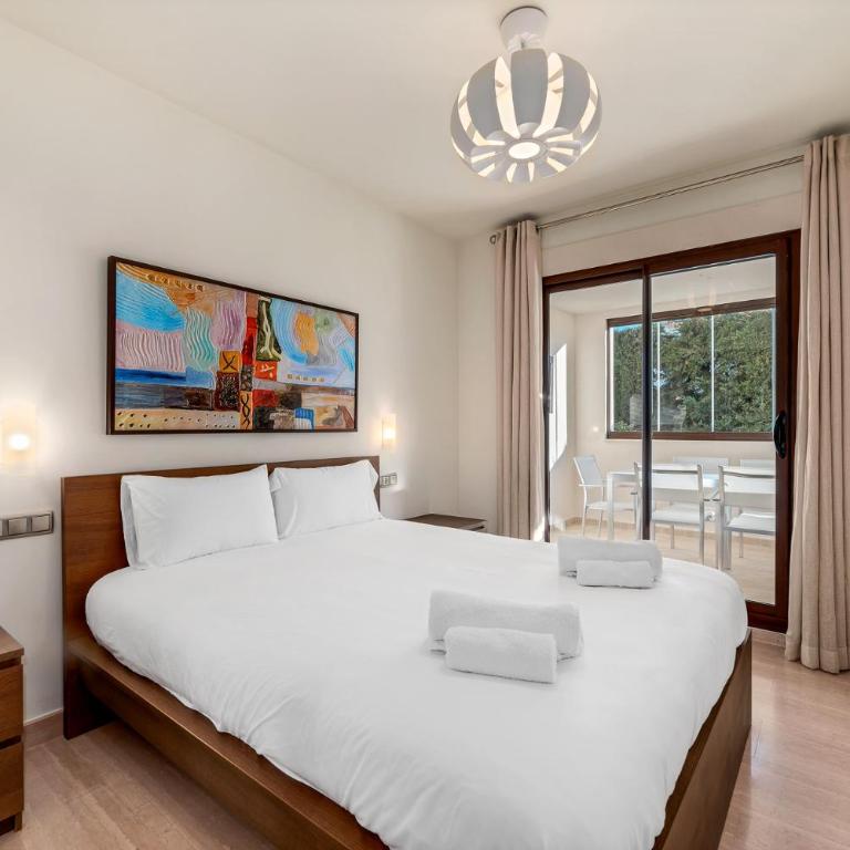 Modern & Peaceful 2BR APT w/Parking - Medina Banus - Two-Bedroom Apartment - 19