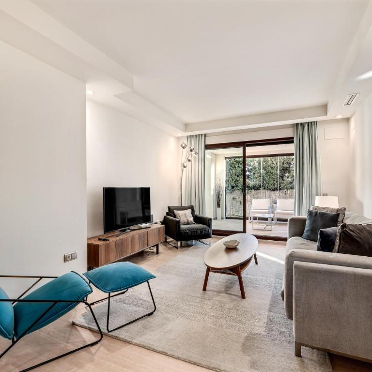 Modern & Peaceful 2BR APT w/Parking - Medina Banus - Two-Bedroom Apartment - 21